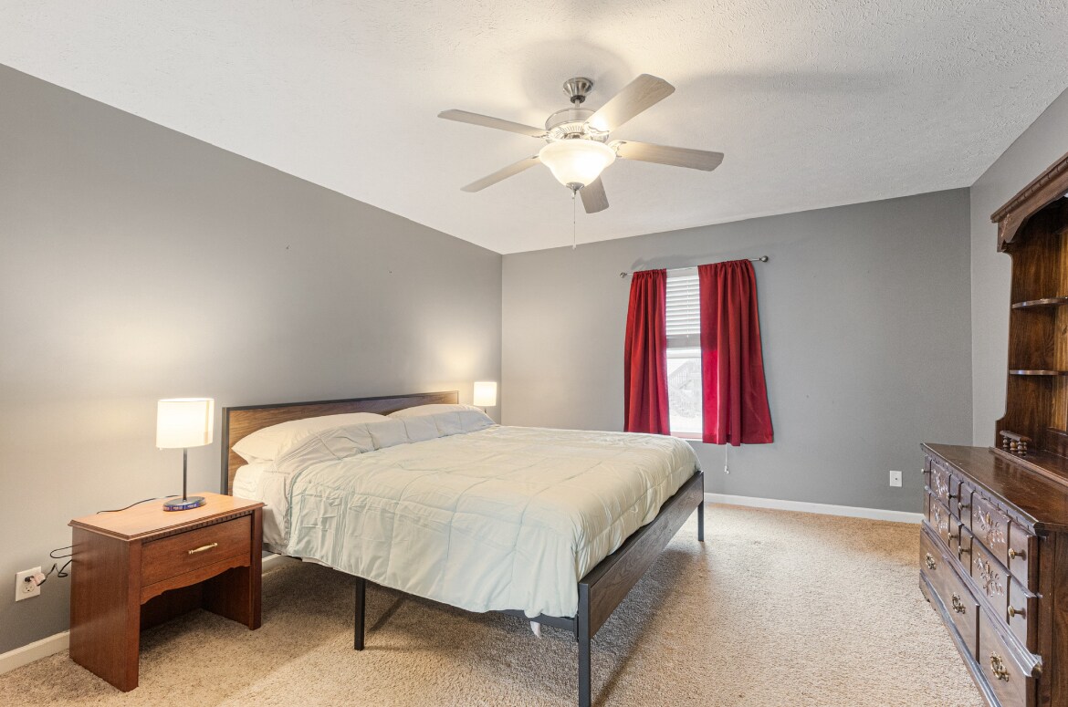 საძინებელი 4