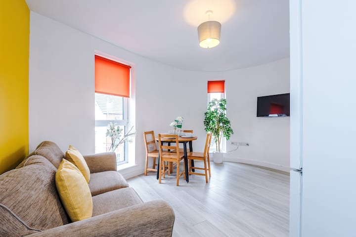 Near Anfield | Free Parking | Modern Stylish Stay - Liverpool