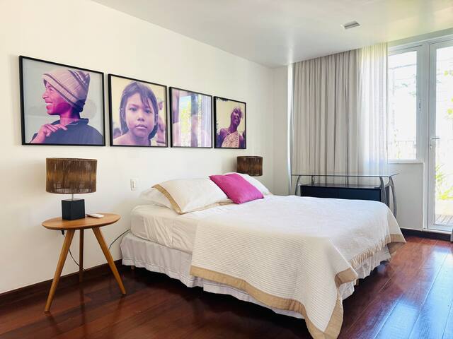 Spacious 180 m² Apt – luxury, comfort & design gallery image 3