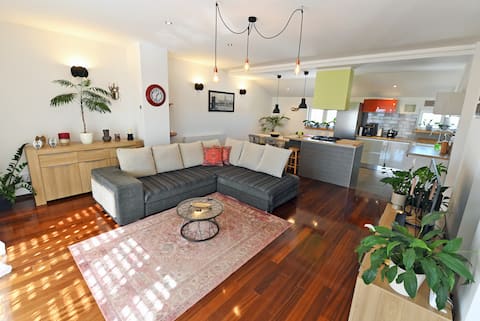 Top performing Airbnb: Modern and comfy apartment with spectacular view in Općina Murter Kornati