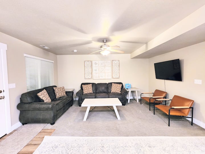 Bear Lake Retreat, 2 Car Garage, Walk To Downtown - Bear Lake