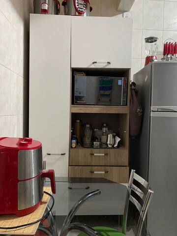 10 min da praia de Copacabana , limpo e organizado gallery image 3