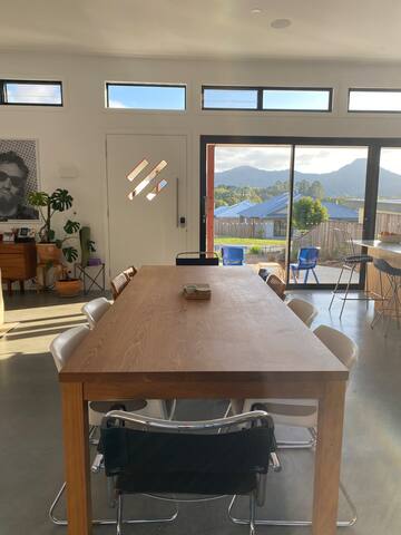 Family Home with Pool gallery image 4