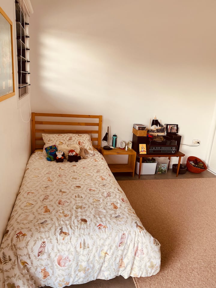 საძინებელი 1