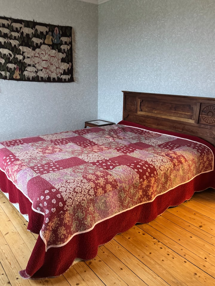 غرفة النوم 2