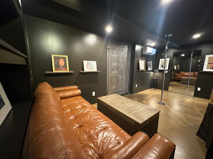 Gorgeous Riverfront | Hot Tub | Adult Playroom