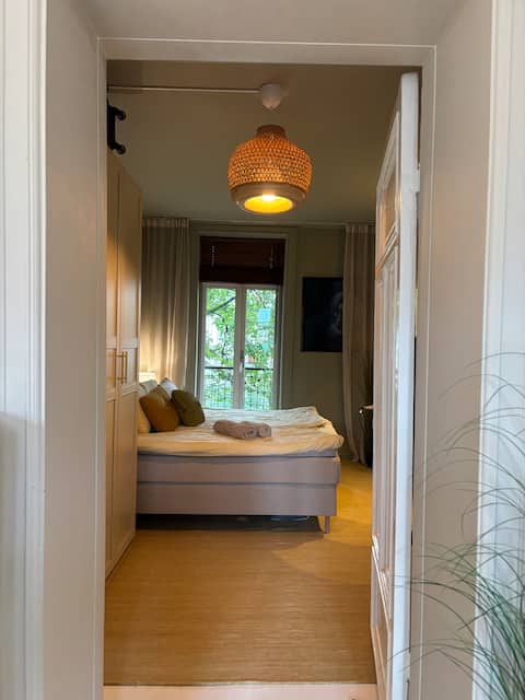 Central apartment with balcony