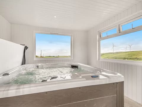 Coalhill Farm Byre with hot tub