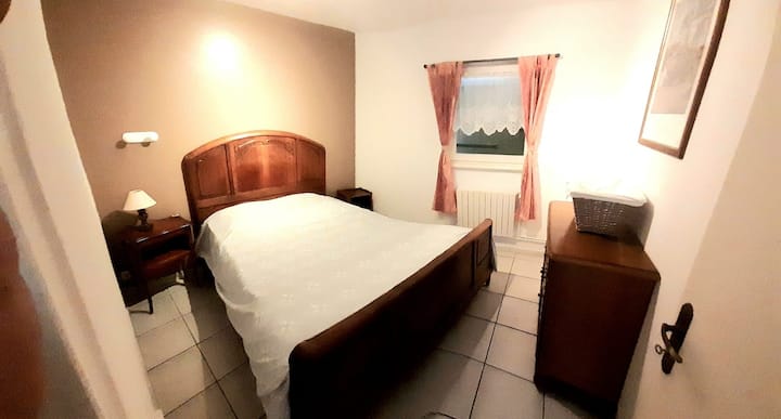 საძინებელი 1