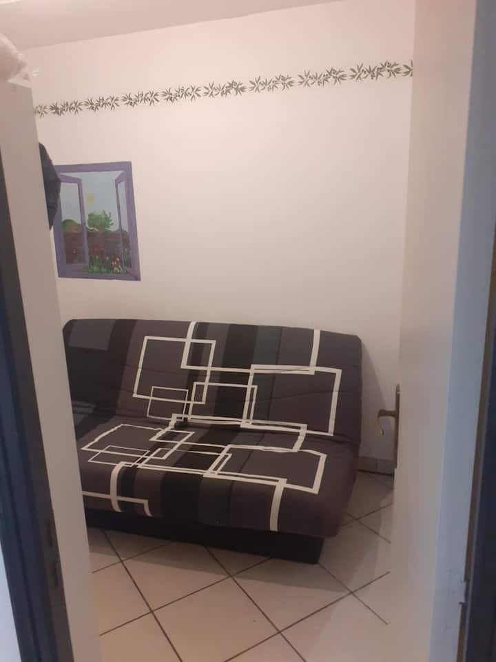 საძინებელი 2