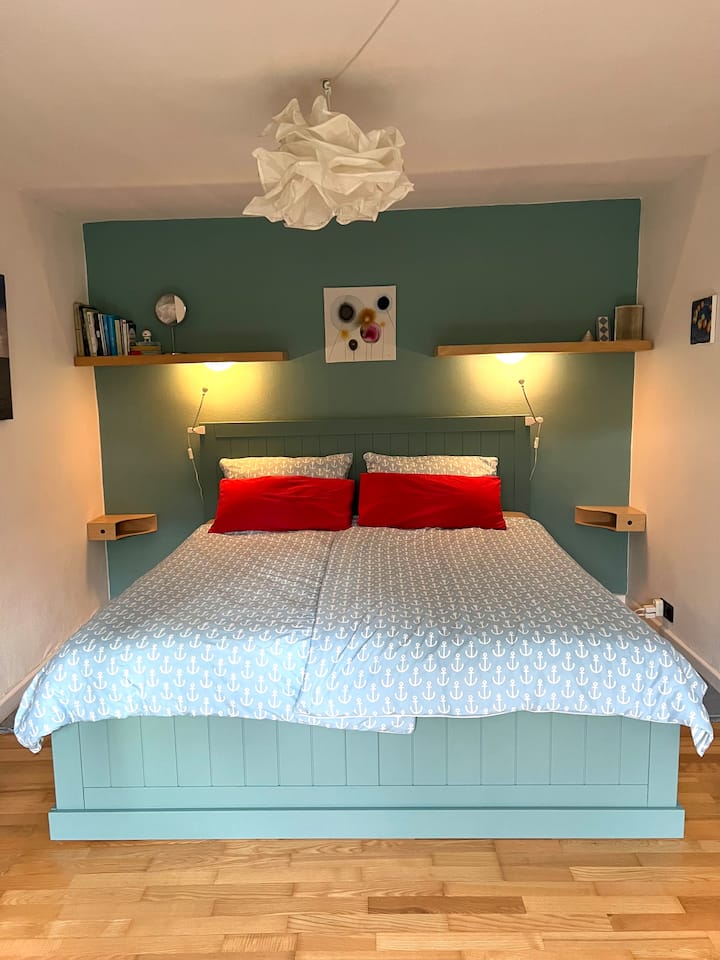 Schlafzimmer 1