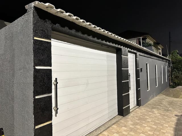 Casa luxuosa com piscina e mais gallery image 2