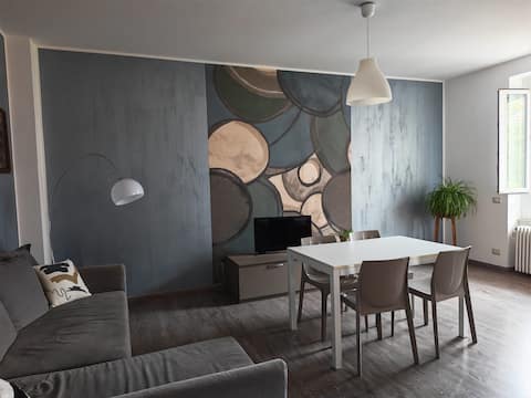 Proprietà Airbnb di successo: Luisa's Home: Lake and Mountain a Bellano