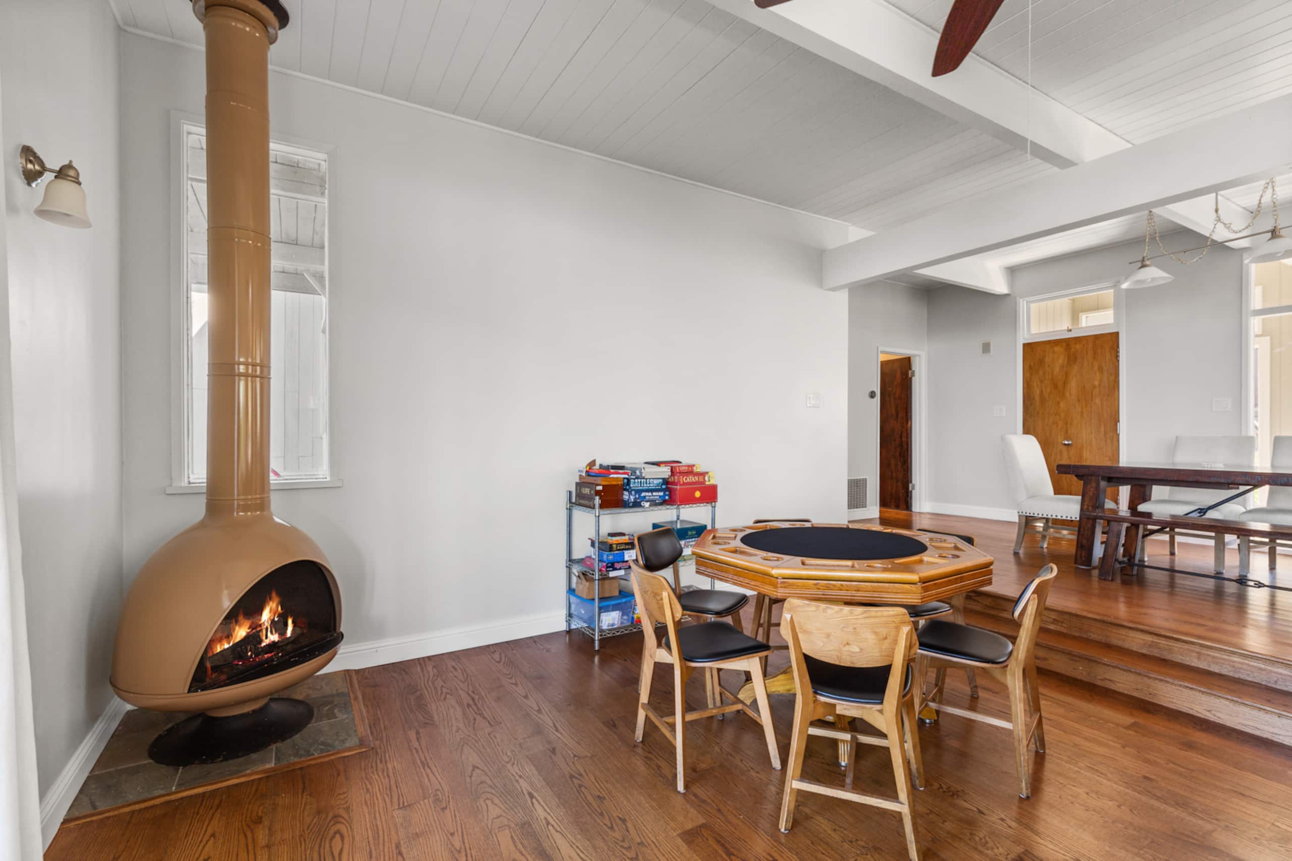 Berkeley Hills Home with Panoramic Bay Views - Photo 4