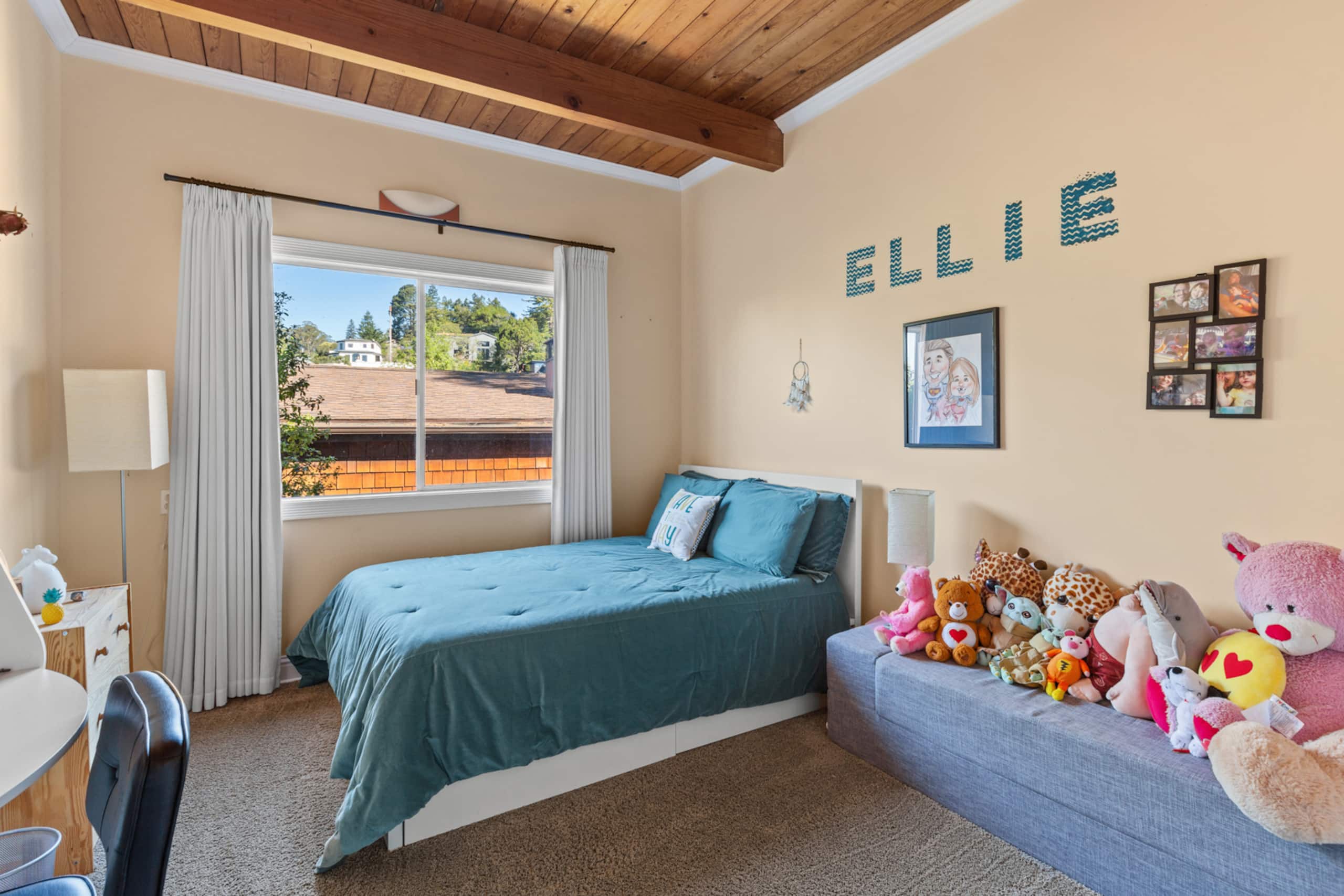 Berkeley Hills Home with Panoramic Bay Views - Photo 12