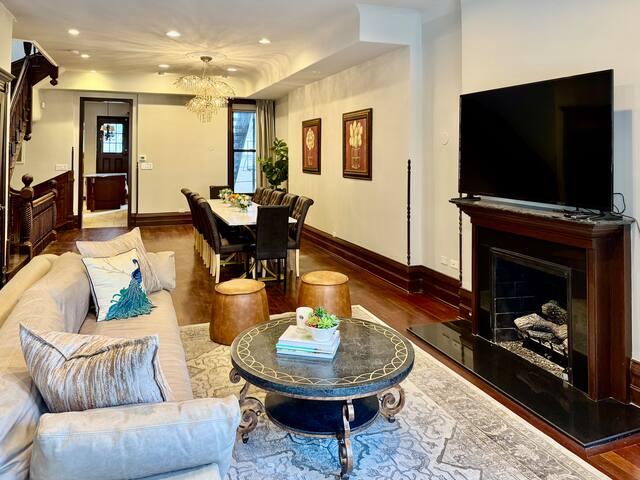 Spectacular Gilded Age Gold Coast Mansion w/Deck gallery image 5