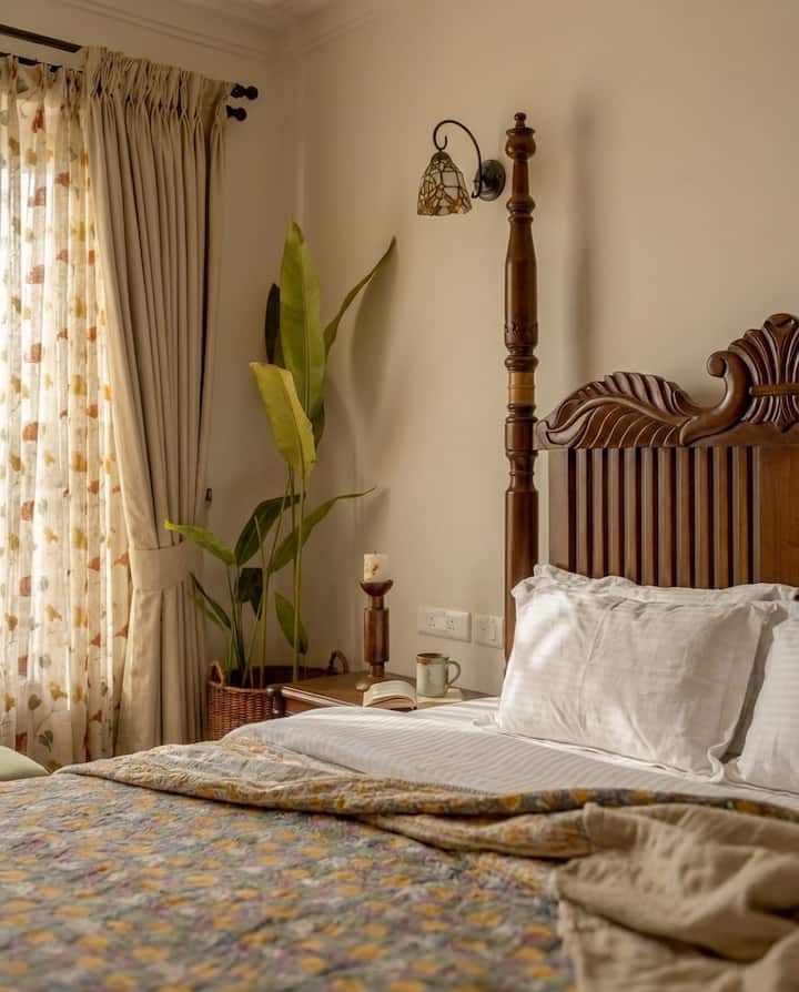Bedroom 2 image 6