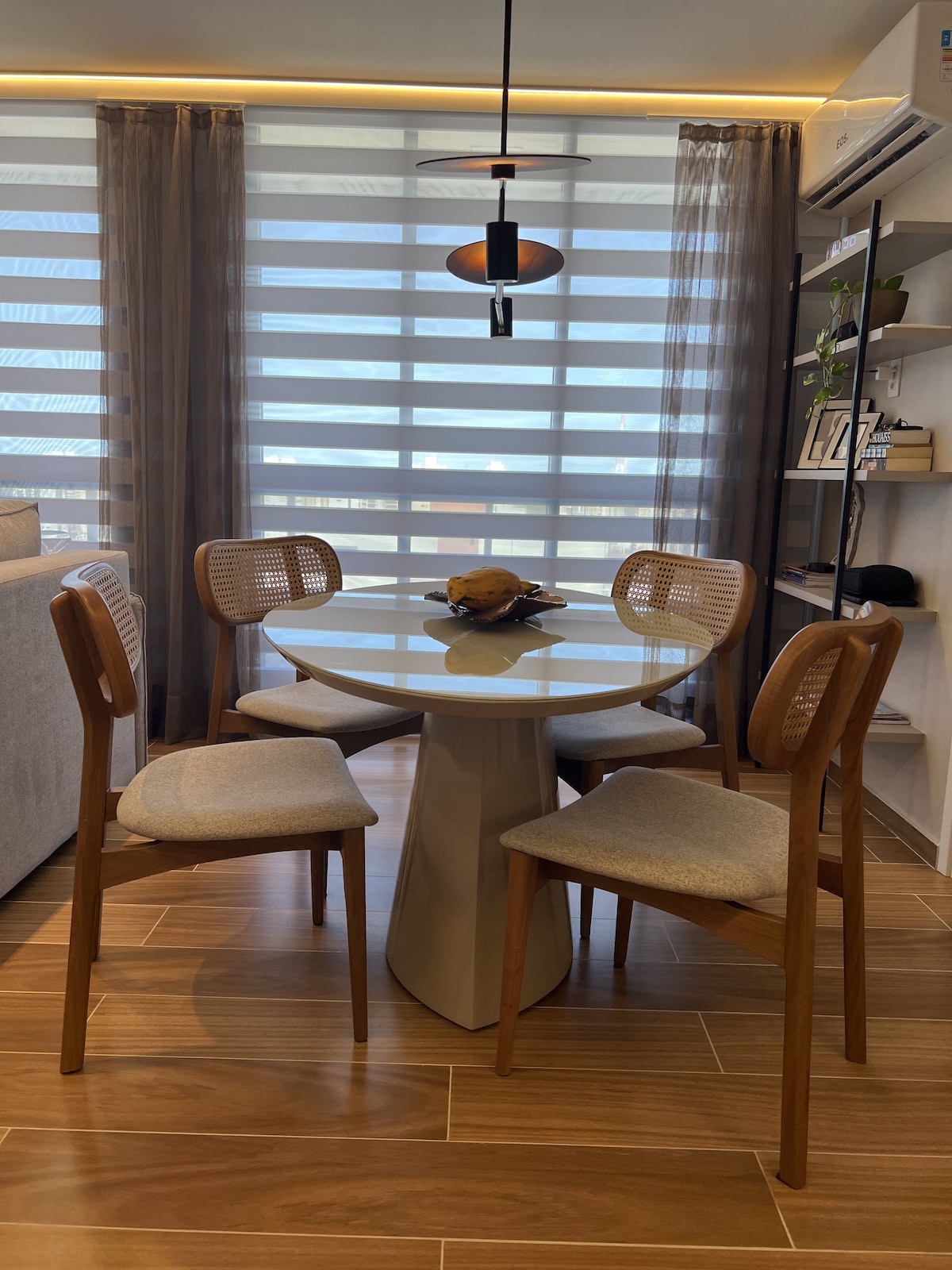 Foto do anúncio de Cobertura inteligente Aldeota: Coworking e vista urbana em Aldeota, Fortaleza
