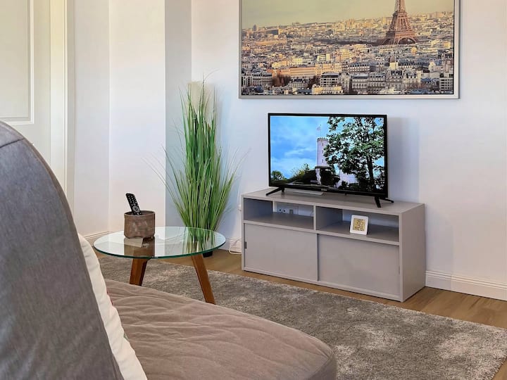 Aura Ii - Modern & Comfortable, 2-room Apartment - Bielefeld