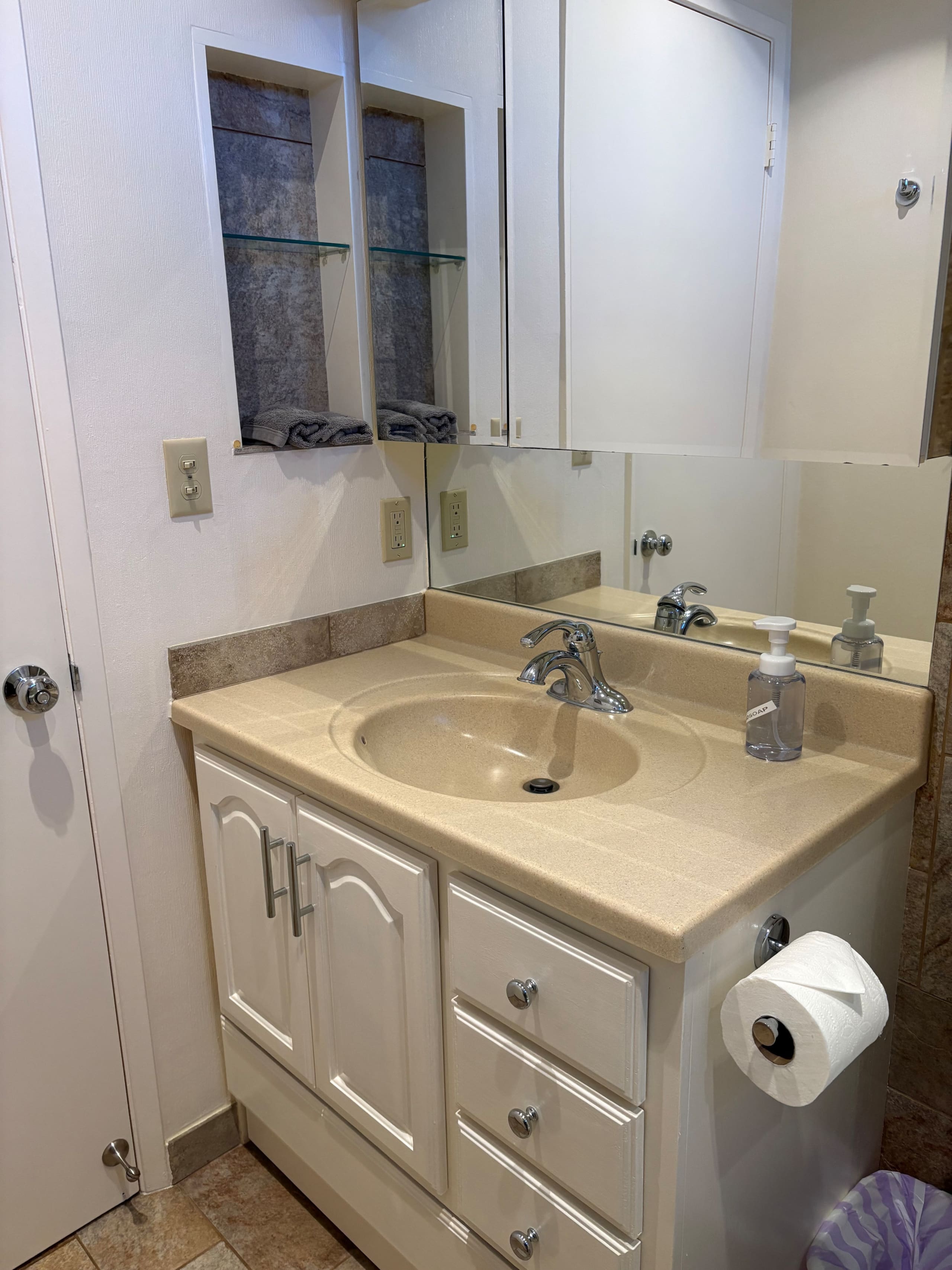 Condo in Waikoloa Village · ★5.0 · 2 bedrooms · 2 beds · 2 baths - Photo 41