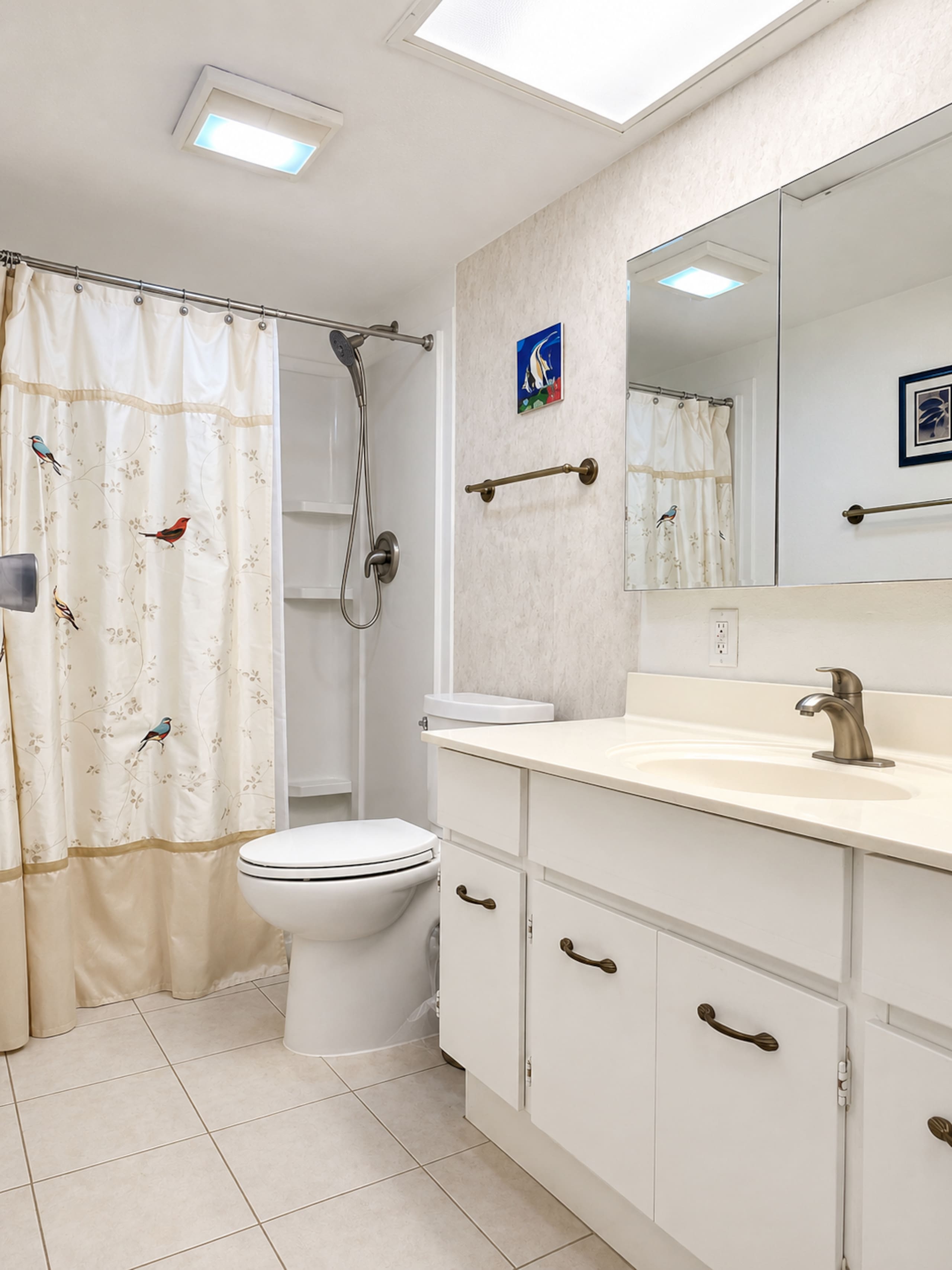Condo in Kihei · ★5.0 · 2 bedrooms · 3 beds · 1 private bath - Image 15