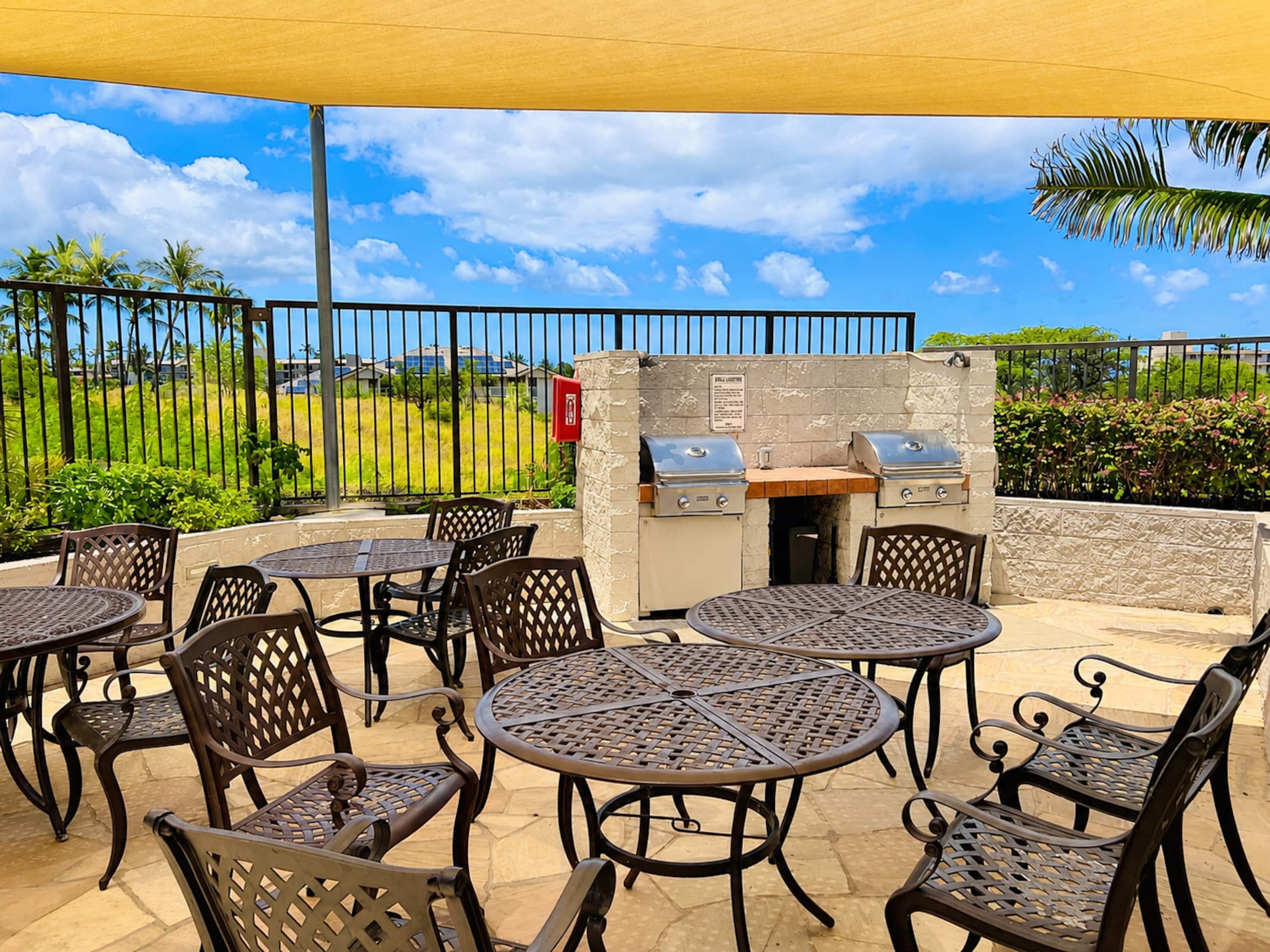 Condo in Kihei · ★5.0 · 2 bedrooms · 3 beds · 1 private bath - Image 23