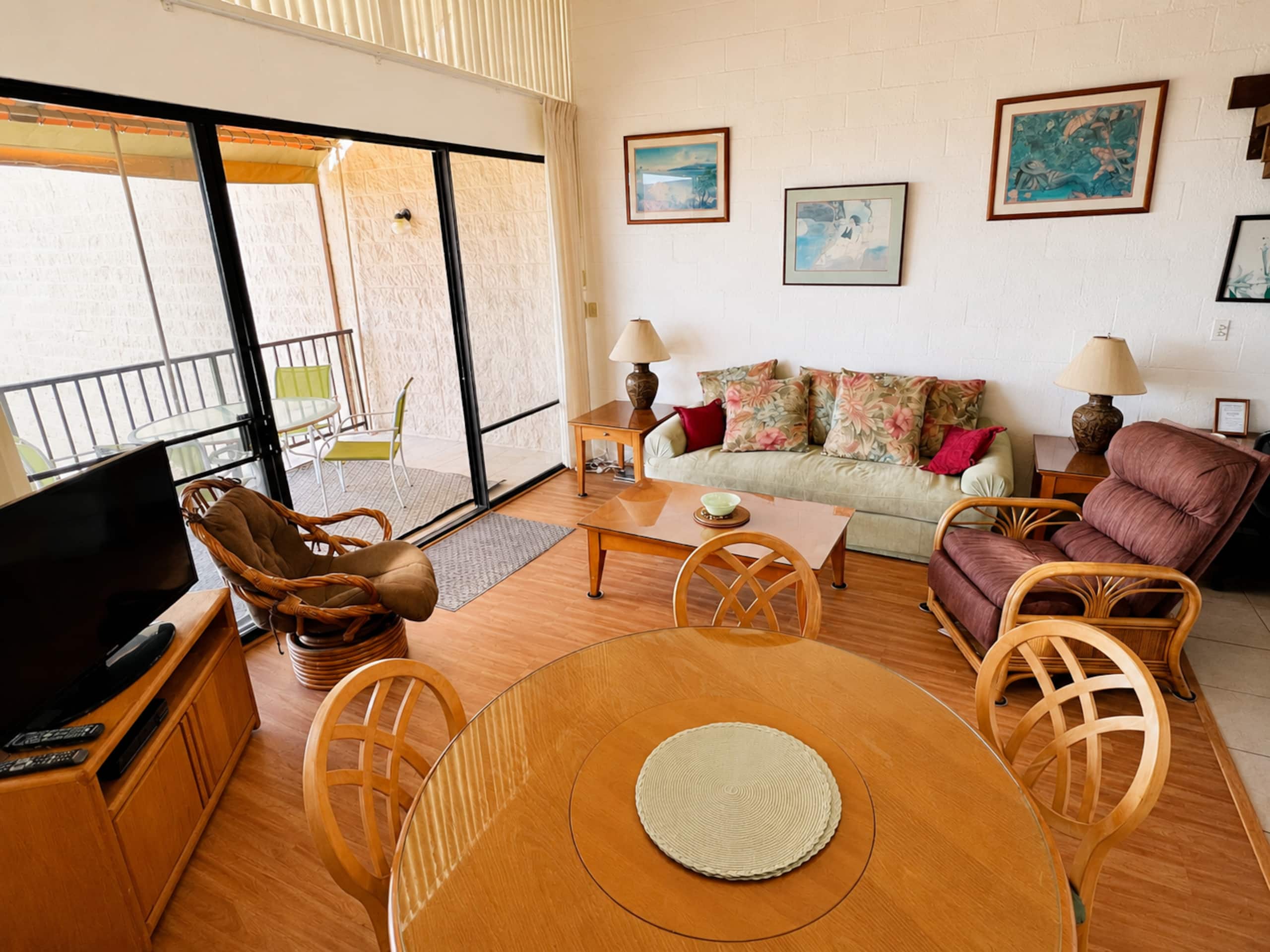 Condo in Kihei · ★5.0 · 2 bedrooms · 3 beds · 1 private bath - Image 11
