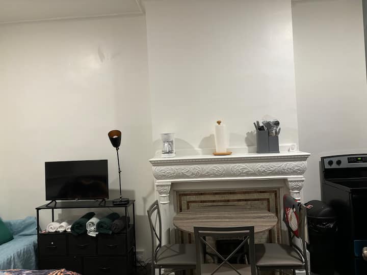 1st Fl Studio Temple Hosp/dental - Chestnut Hill, PA