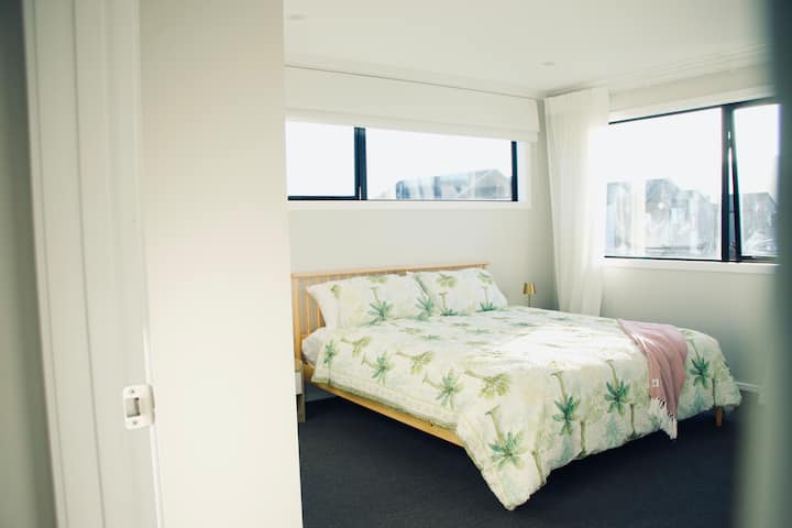 Premium Cozy Stay Near Brewtown & Racecourse - Lower Hutt