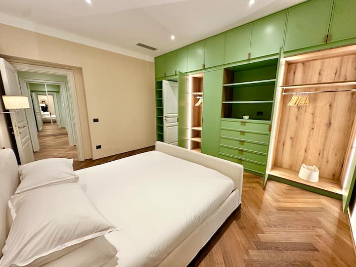 宽敞的衣橱空间