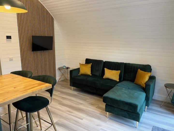 Luxury Pod With Hot Tub - Scotland
