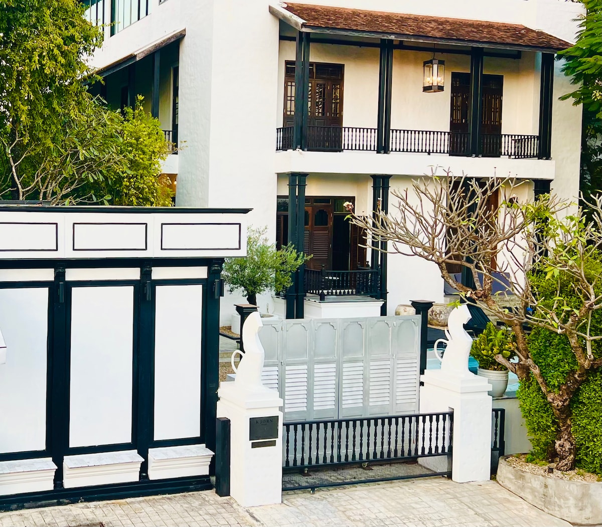 KJORN HOME | Thai Wonderment Retreat with Pool. - Villas for Rent