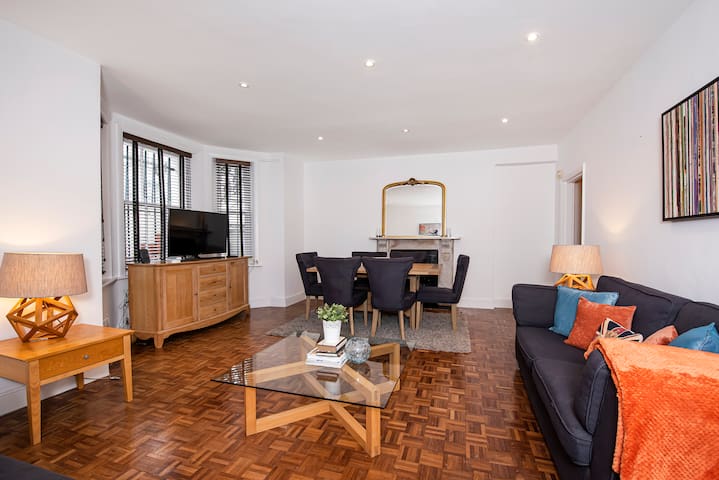 Notting Hill Large 3 Bed gallery image 5