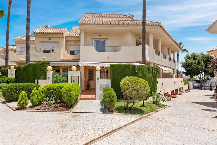 3318 Casa Sunshine (R4355587) - Marbella