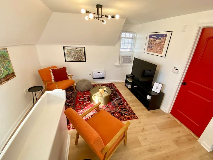 Carriage House At Pearl Manor - Roanoke, VA