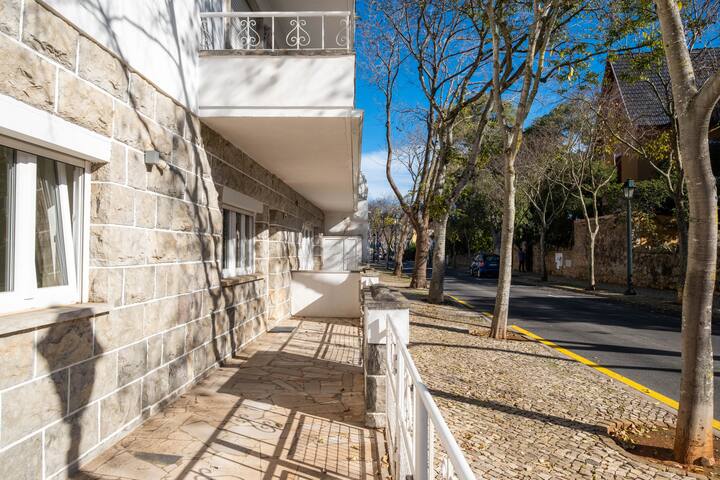 Cozy holiday in the historic heart of town