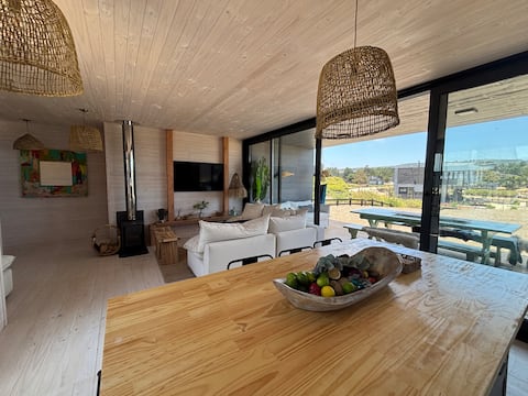 Accommodation in Pichilemu, Punta de Lobos. Cahuil