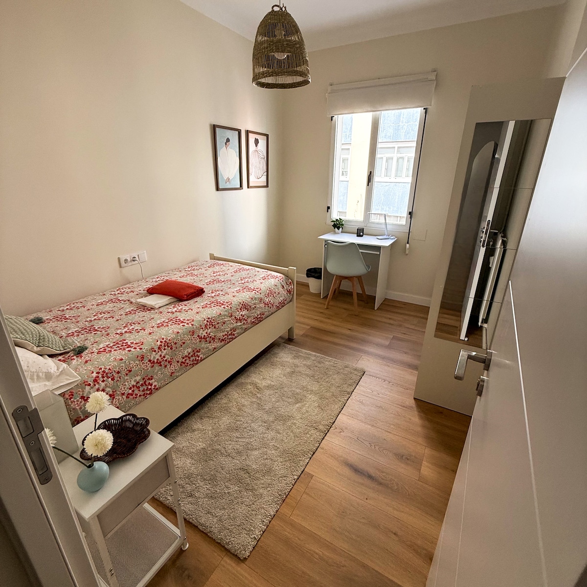 غرفة النوم 2