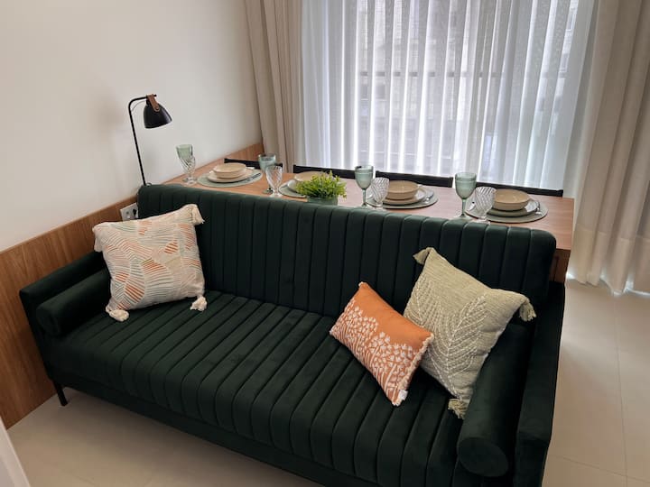 سرير أريكة مريح لشخصين.
منطقة الاستيطان كسرير: 1.95 م × 1.17 م