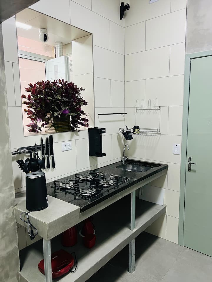 (S5) Studio Roma Na Villa Ostello Itália - Curitiba