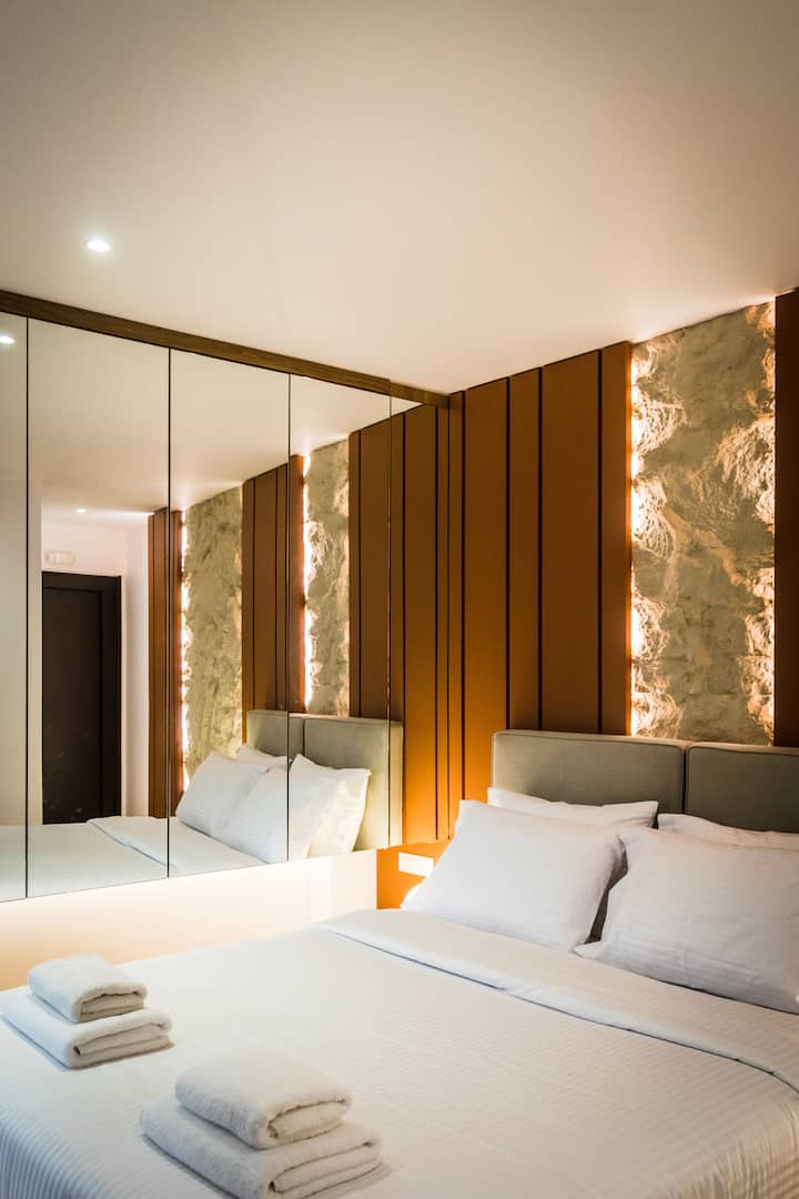 City Breeze - Petite Suite - Iraklion