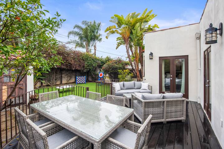 Lux La Brea Home gallery image 4