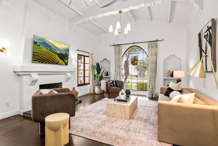 Lux La Brea Home - Beverly Hills