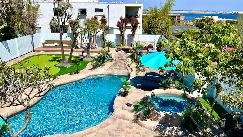 PointLoma luxury-walk to Beach/Pool/Spa/Game/10+pp