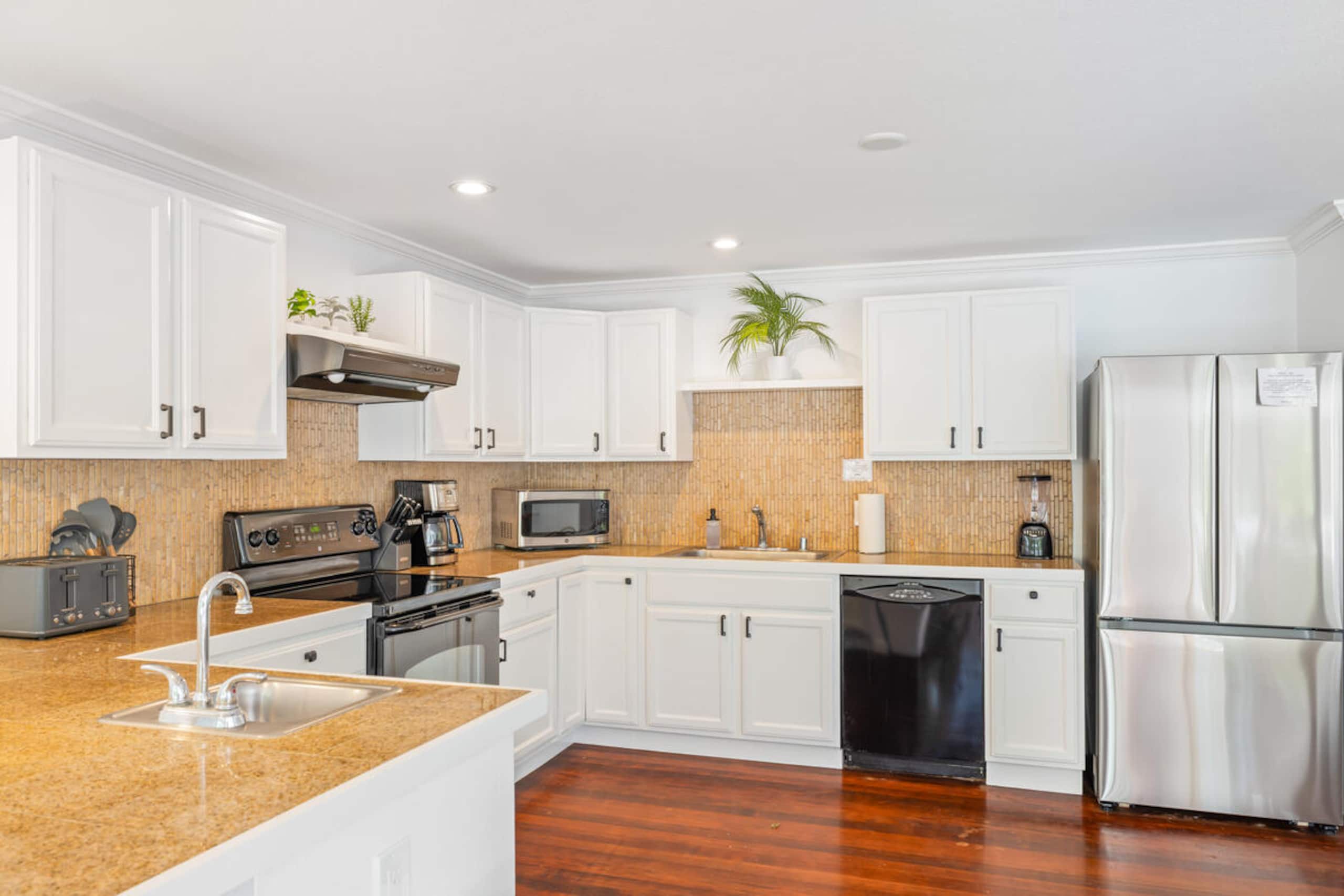 Home in Koloa · ★5.0 · 2 bedrooms · 3 beds · 1 bath - Image 6