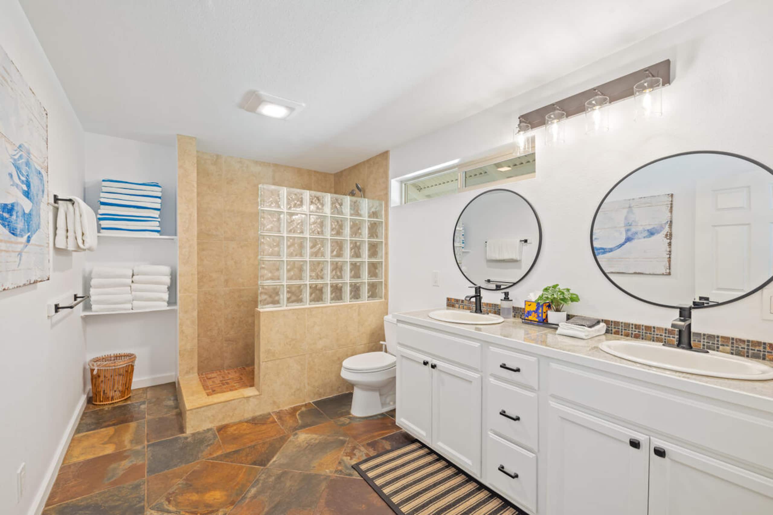 Home in Koloa · ★5.0 · 2 bedrooms · 3 beds · 1 bath - Image 11