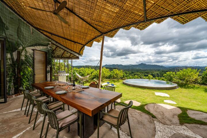 Moon Shape Villa with 360-degree Mountain Views