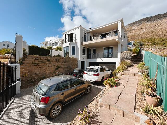 180° Exclusive Coastal Splendor gallery image 2