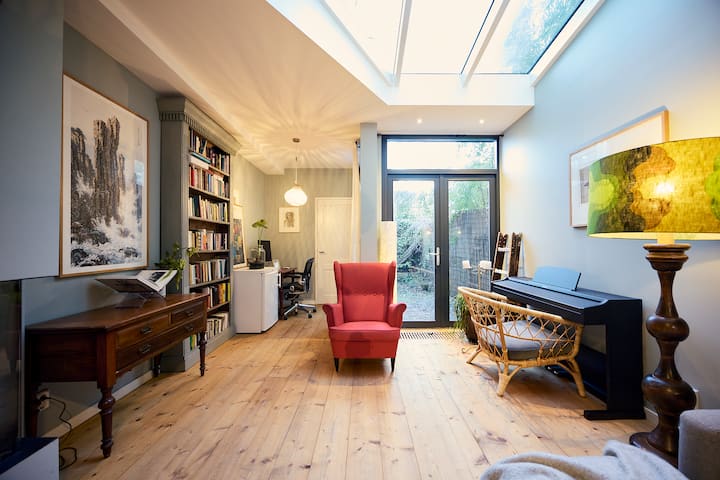 Unique Canalhouse (130sq Meter) -