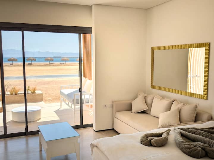 Front Row Soma Bay Cabana Near Sandy Beach & Pool - Egypt